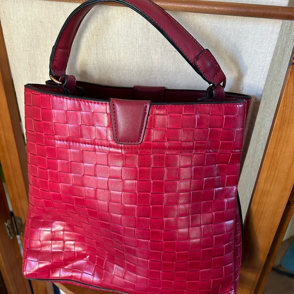 Jen and Co Red hand bag - Picture 3 of 7